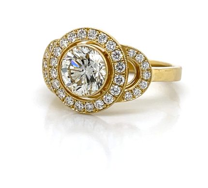 Brilliant-Cut Diamond Buckle Engagement Ring in 18k Yellow Gold Custom Engagement Rings