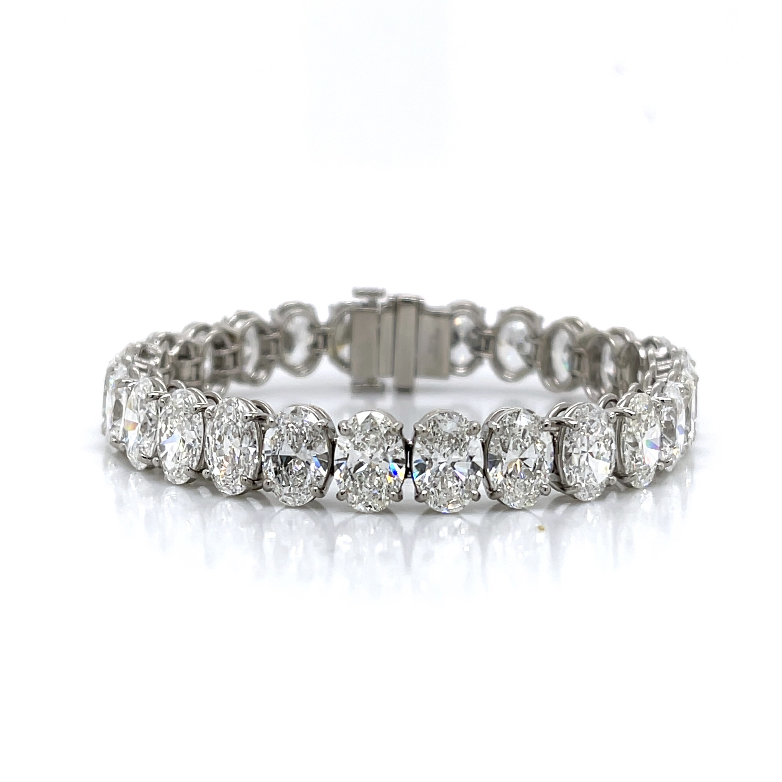Discover more than 78 oval diamond bracelet super hot - in.duhocakina