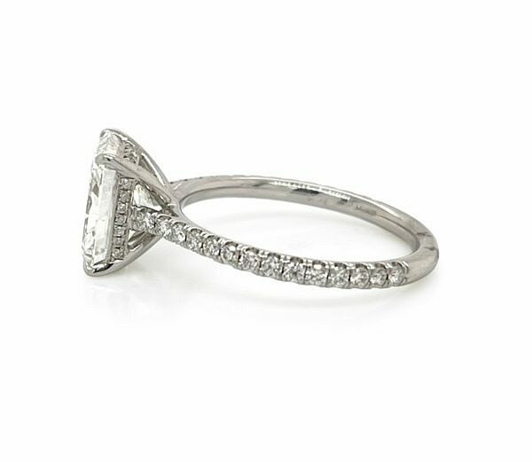 Radiant-Cut Diamond Engagement Ring Engagement Rings 3