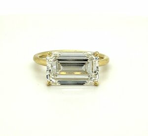 East-West Emerald-Cut Diamond Ring in Yellow Gold Engagement Rings 2