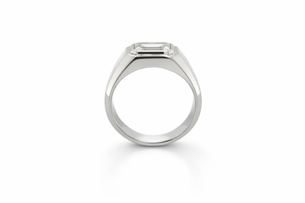 Platinum Men’s Wedding Ring with an Emerald-Cut Diamond Men's Wedding Bands 4