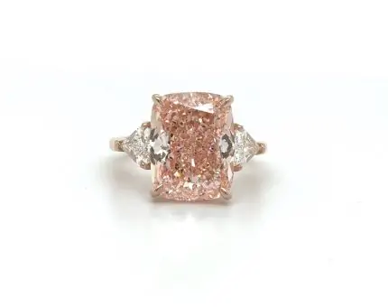 Anillo de diamantes rosas talla radiante con piedras laterales escudo Anillos de compromiso 2