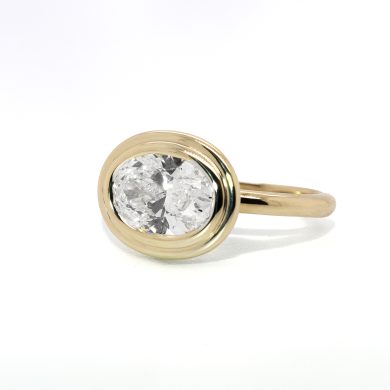Double Bezel East-West Oval in Yellow Gold Custom Engagement Rings