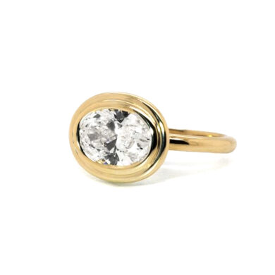 Double Bezel East-West Oval in Yellow Gold Custom Engagement Rings