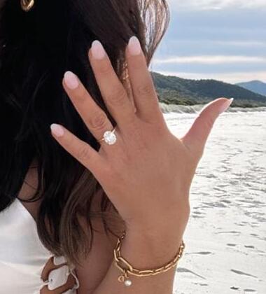 Brittany Hockley and Ben Siegrist engagement ring