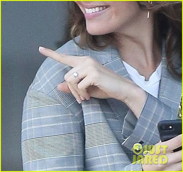 Mandy Moore and Taylor Goldsmith engagement ring