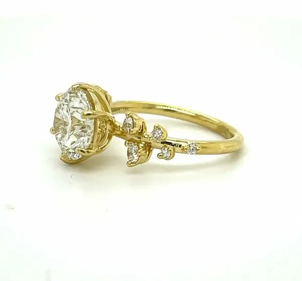 Round Brilliant-Cut Yellow Gold Engagement Ring Custom Engagement Rings 2